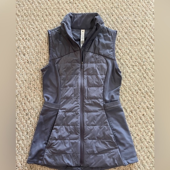 Lululemon “down for it all” vest. Size 2. Running. Every day. Warm - Picture 10 of 10